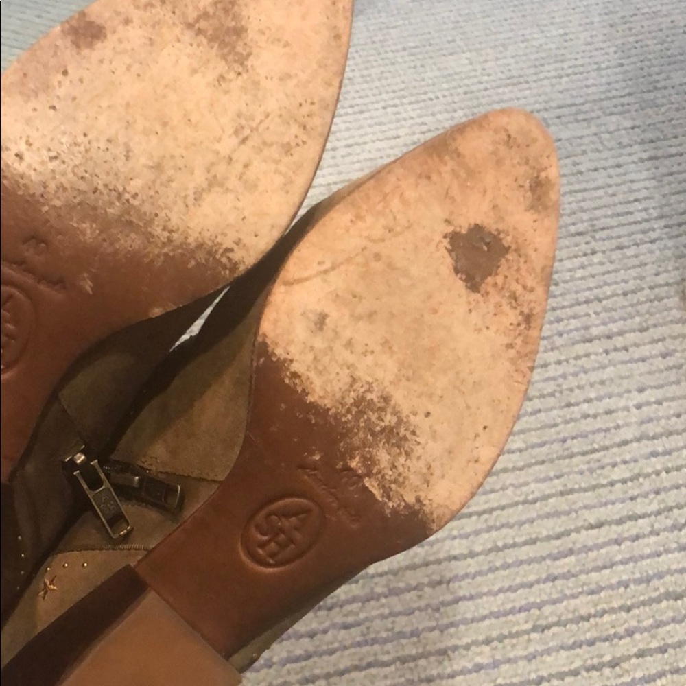 Ash embroidrer bootie - Picture 4 of 8